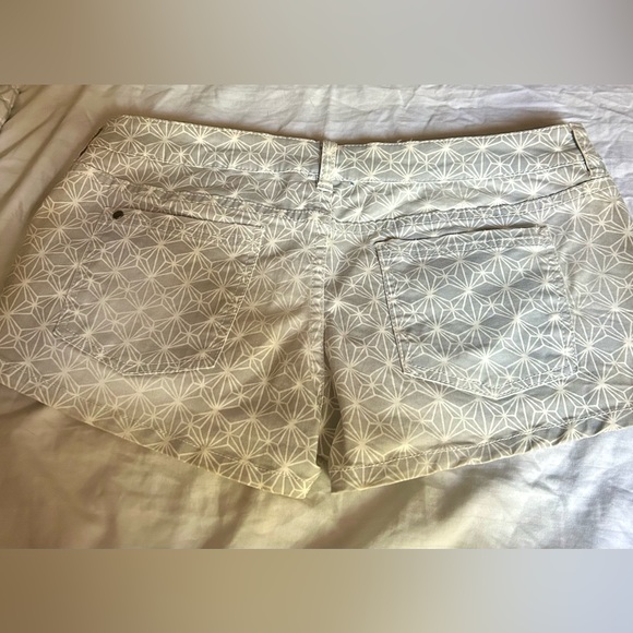 element jean shorts grey size 29 - Picture 4 of 5